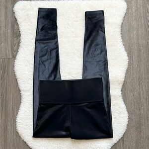 Carbon 38 Glossy Black Leggings